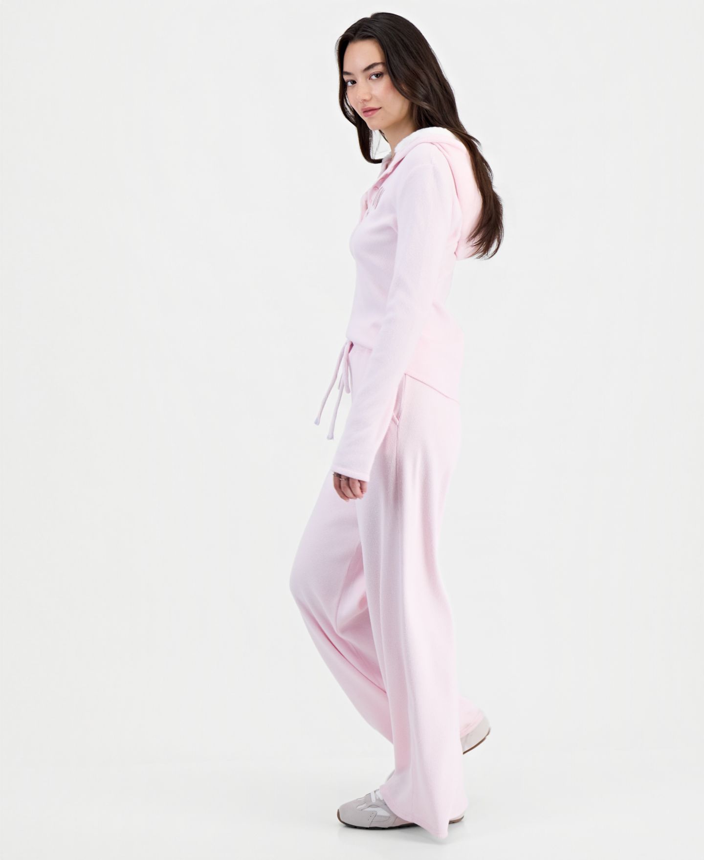 Женские брюки Madden Girl Juniors' Wide Wide-Leg Cozy Waffle Knit, цвет: Ballet Slipper — фото 3