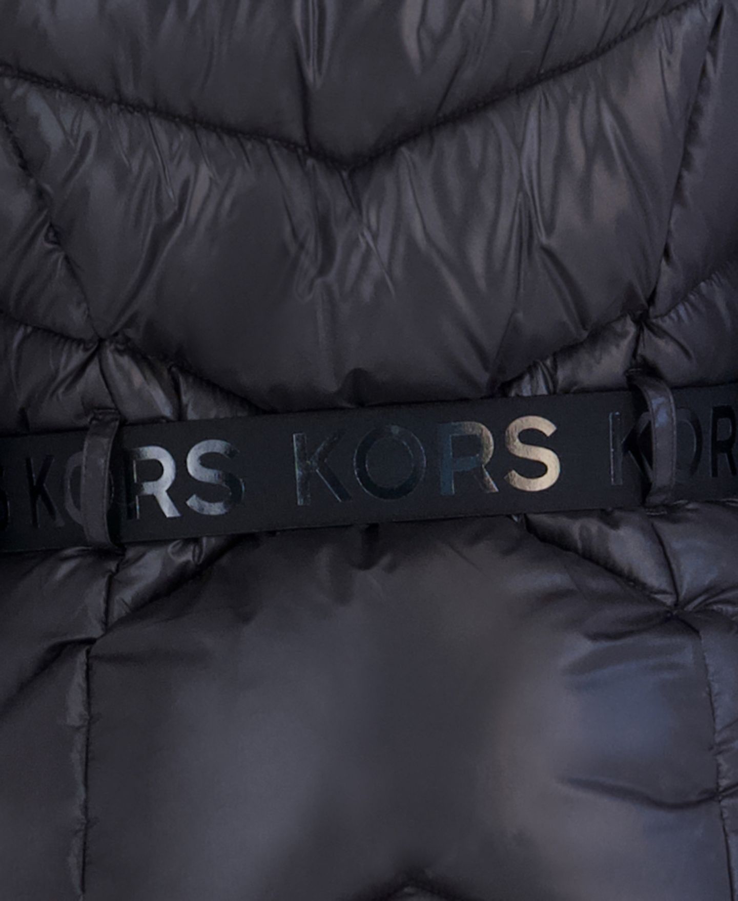 Куртка Michael Kors MK Logo Belted Stadium Length Long-Sleeve Jacket для девочек, цвет: Чёрный — фото 5