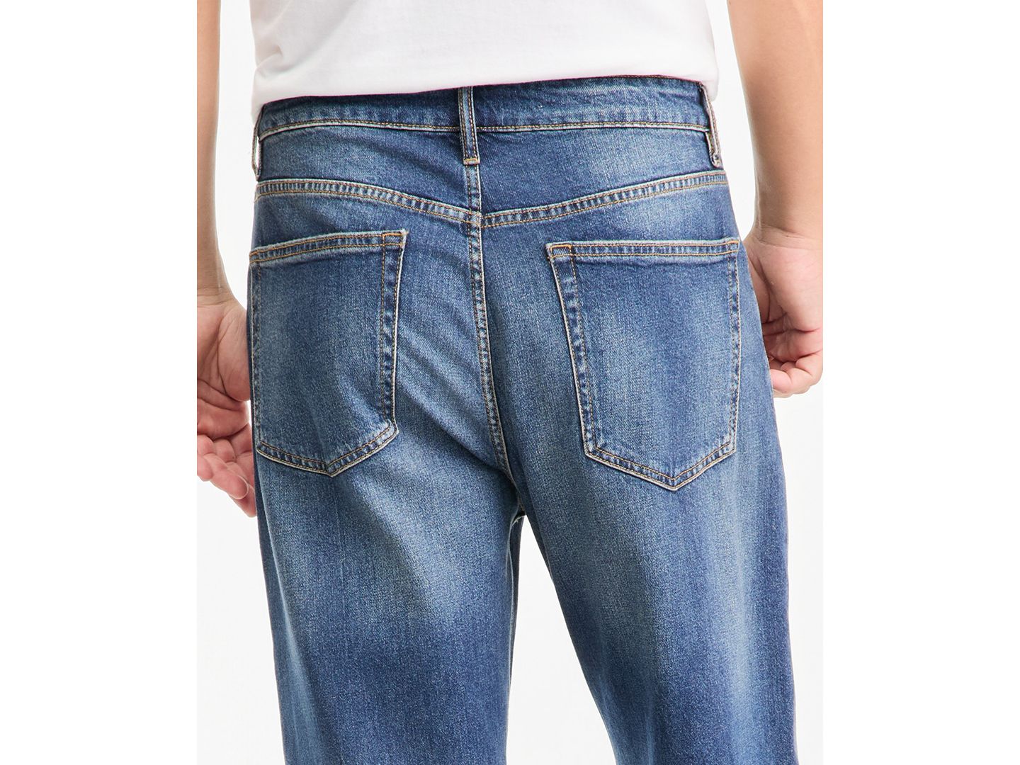 Мужские джинсы Sun + Stone Hunter Mid-Rise Baggy, цвет: Тёмно-зелёный варёный — фото 4