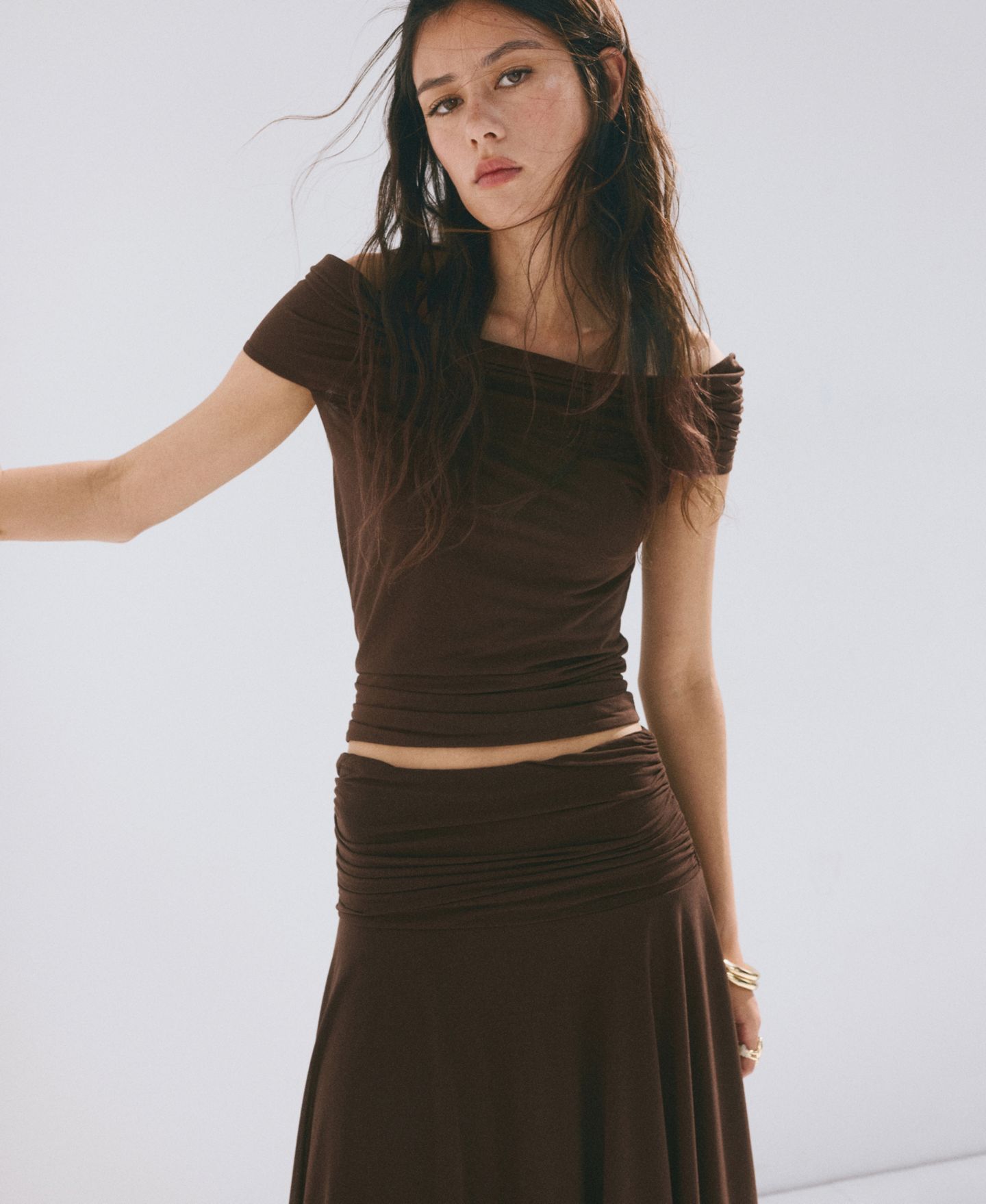 Женская юбка MANGO Asymmetrical Chiffon, цвет: Коричневый — фото 5