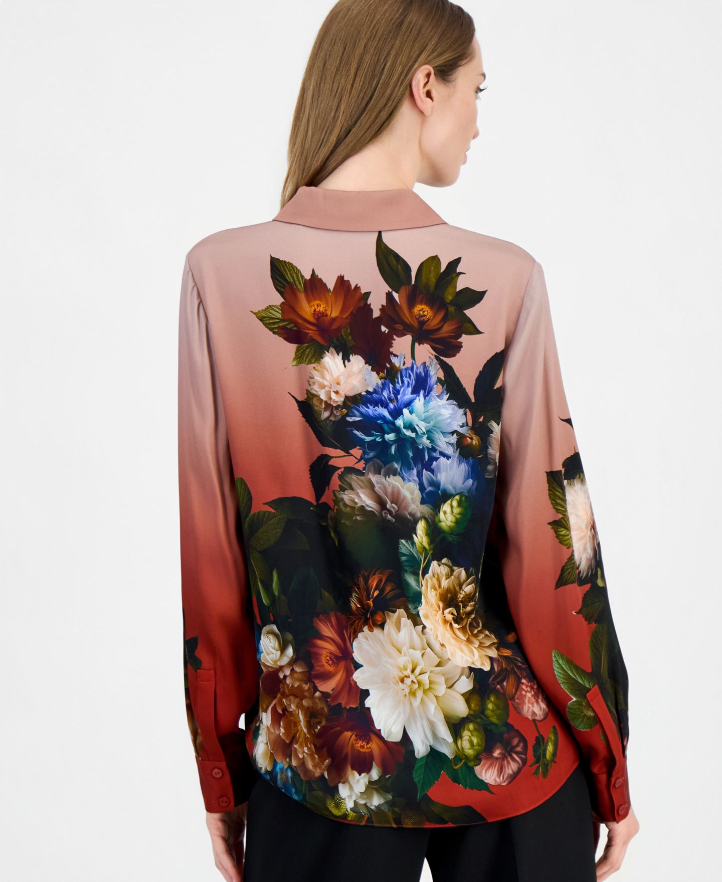 Женская блузка Elie Tahari Shae Long-Sleeve Button-Down Floral-Print, цвет: Тёмно-зелёный — фото 8