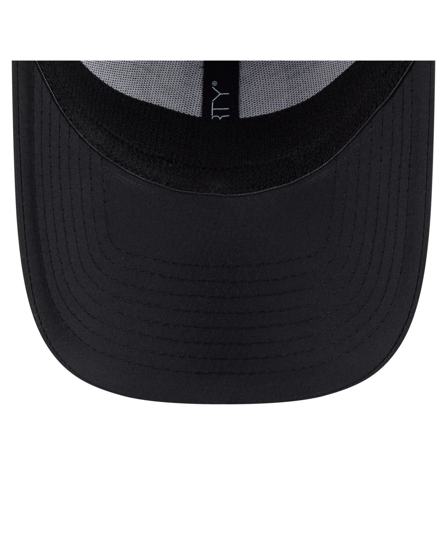 Мужской головной убор New Era Black Boston Bruins Blackout 39THIRTY Flex Fit Hat — фото 2