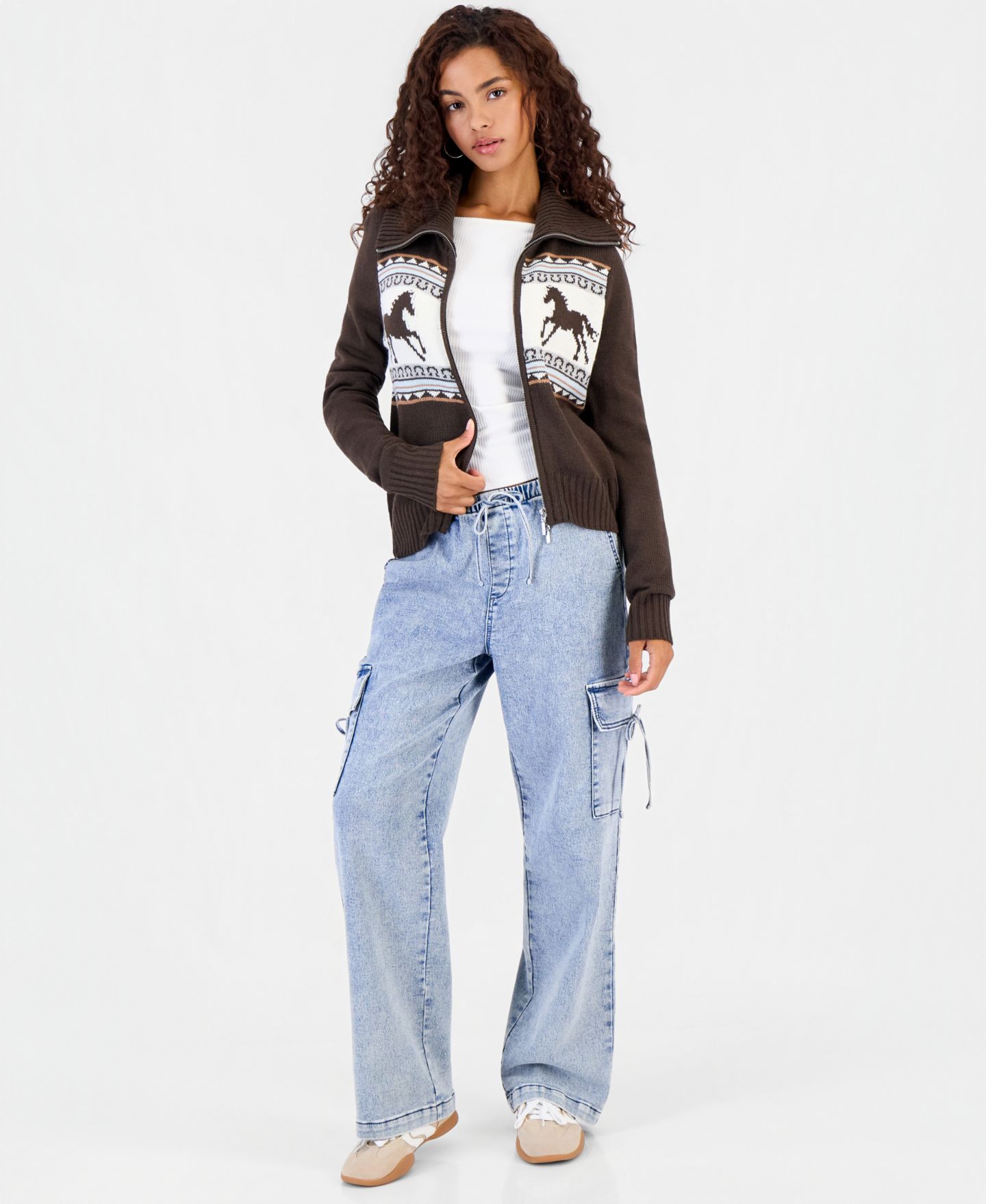 Женский свитер Hooked Up by IOT Juniors' Double-Zip Collared Horse Motif, цвет: Шоколадный коричневый — фото 3
