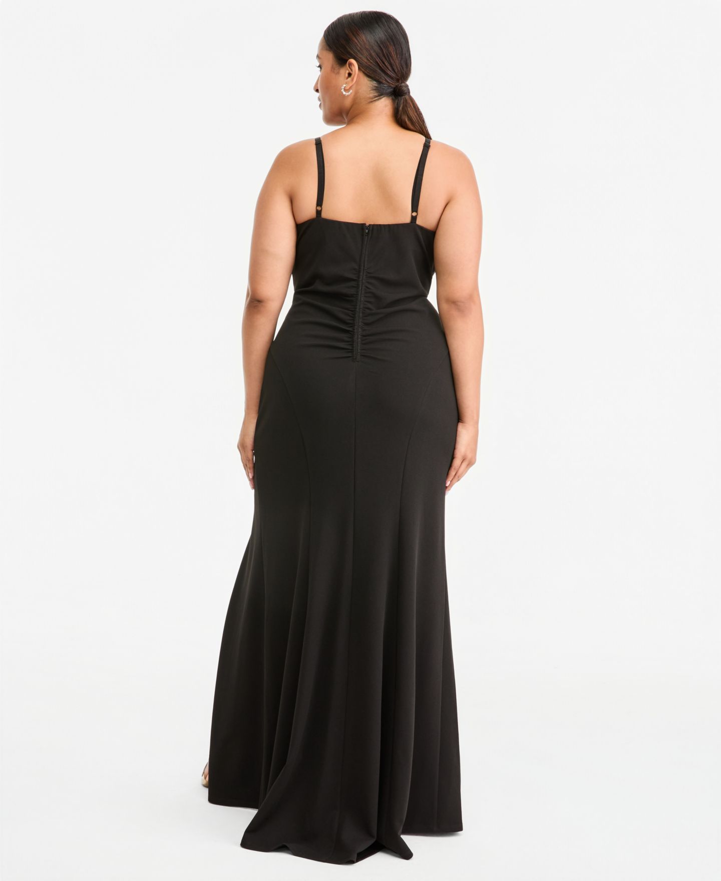 Женское платье Emerald Sundae Plus Size Scuba Body-Con Sequined Embroidery Gown, цвет: Чёрный / Разноцветный — фото 5