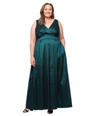 Plus Size Sleeveless Taffeta Ball Gown