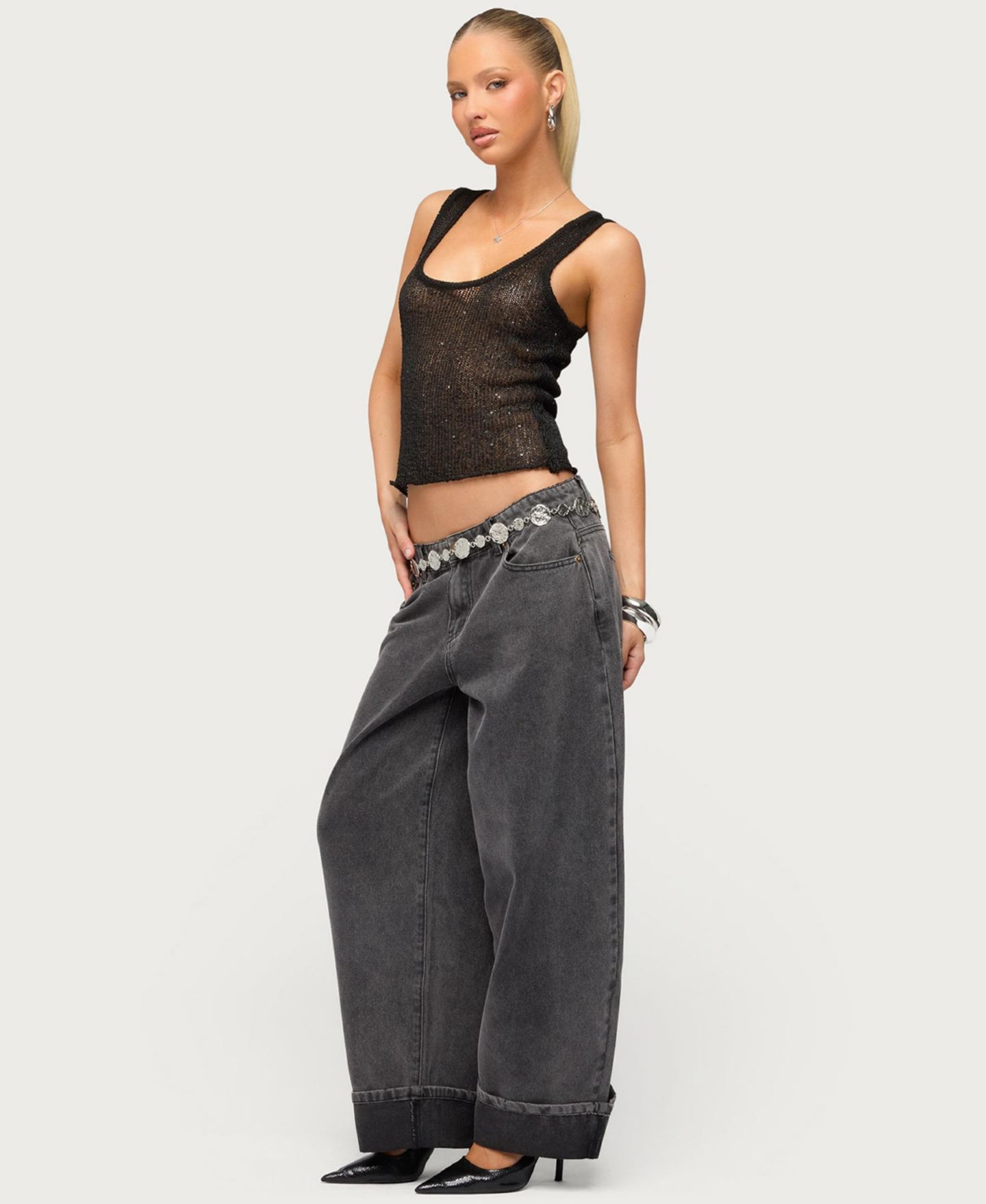 Женские джинсы Edikted Kella Low Rise Baggy, цвет: Чёрный потёртый — фото 3
