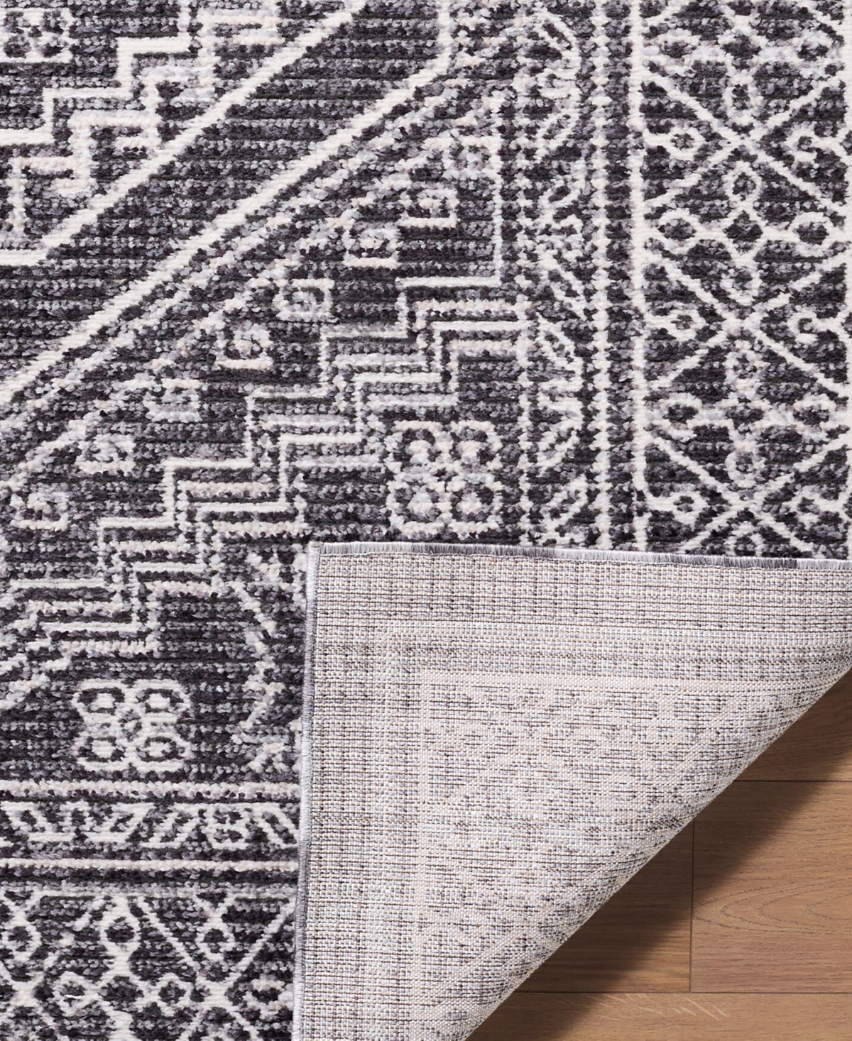Elle Decor x Livabliss Odeon 893468 6'7"x9' Area Rug