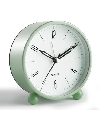 4 Inch Analog Alarm Clock   Silent Sweep Hand Night Light Loud Alarm 1x AA Battery Old Fashioned Decor Great Gift