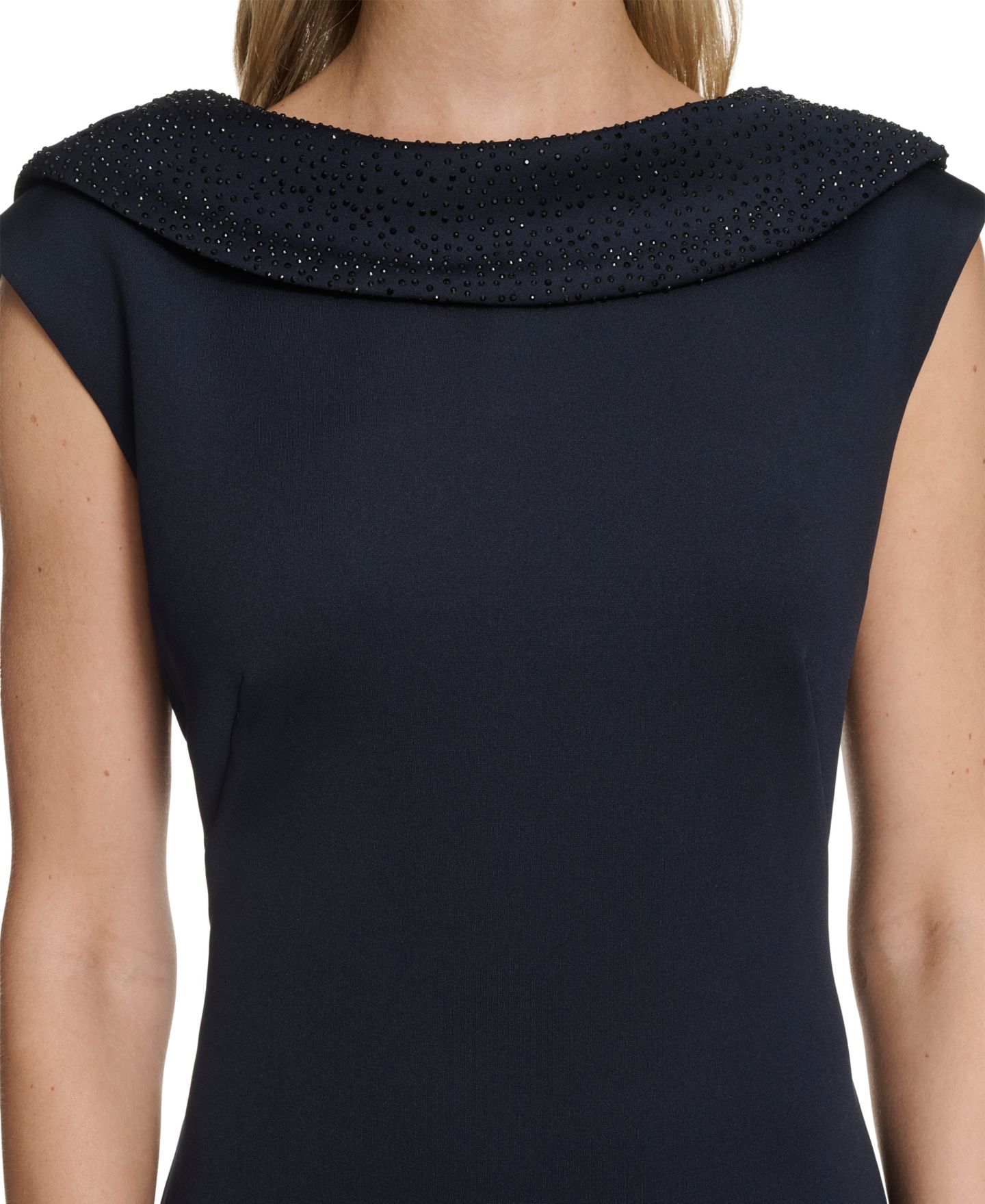 Женское платье Calvin Klein Boat Neck Cowl Back Rhinestone-Embellished Sheath, цвет: Индиго / Чёрный — фото 4