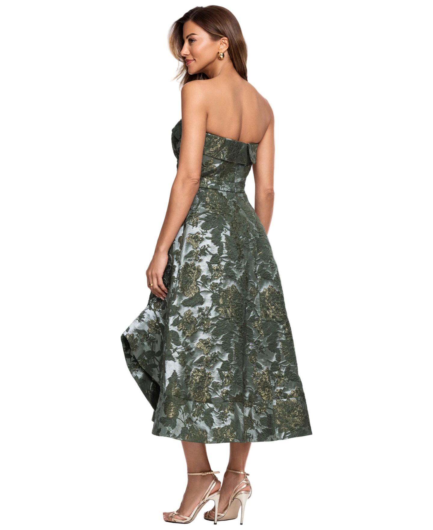 Женское платье XSCAPE Petite Strapless Brocade Asymmetrical Hem Midi, цвет: Оливковый золотой — фото 4