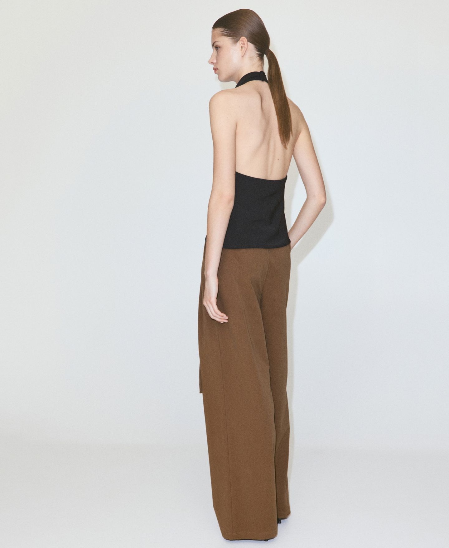 Женский топ Mango Draped Halter Fitted, цвет: Чёрный — фото 3