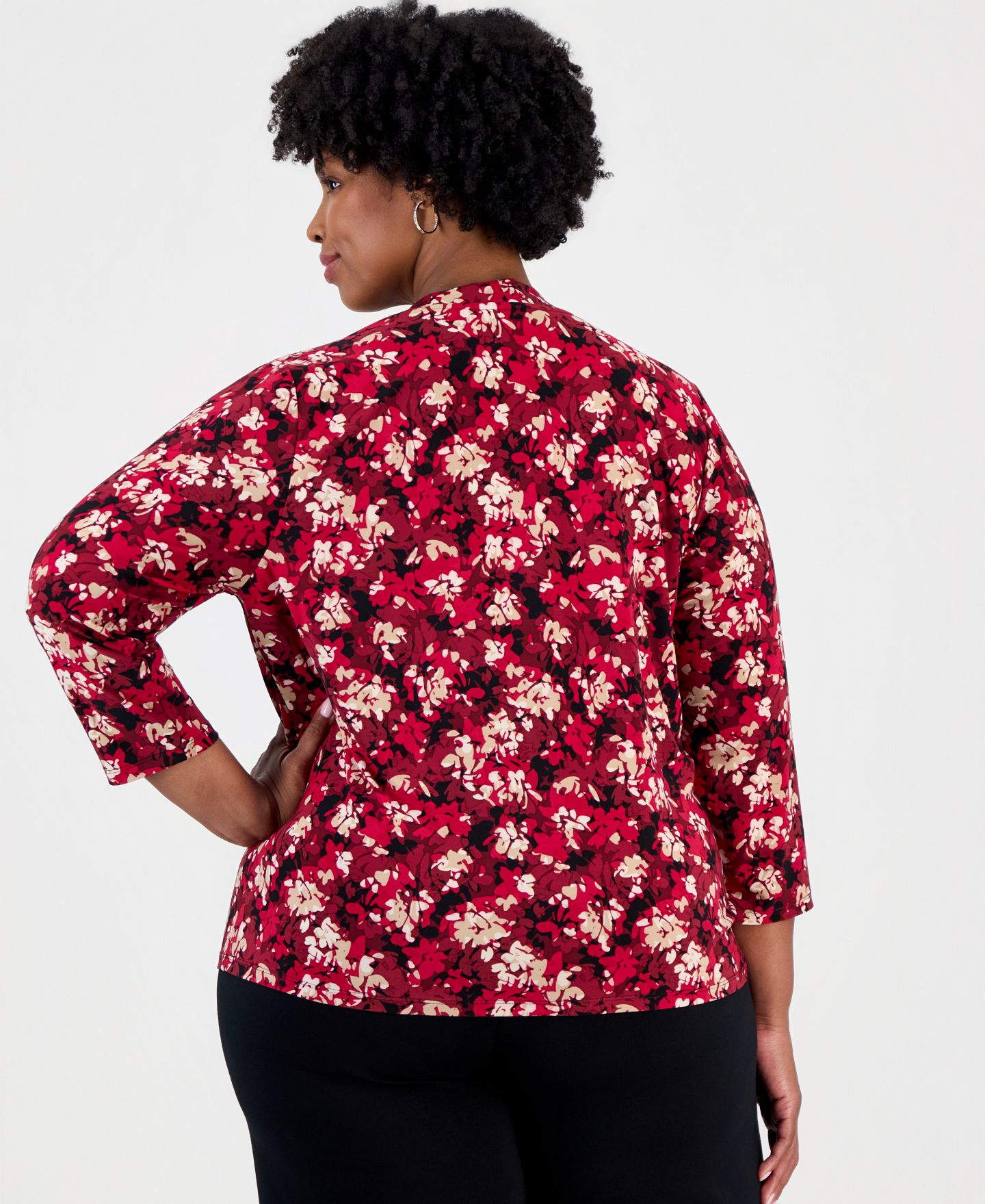 Женский топ Anne Klein Plus Size Faux Wrap Floral 3/4-Sleeve, цвет: Красный разноцветный — фото 2
