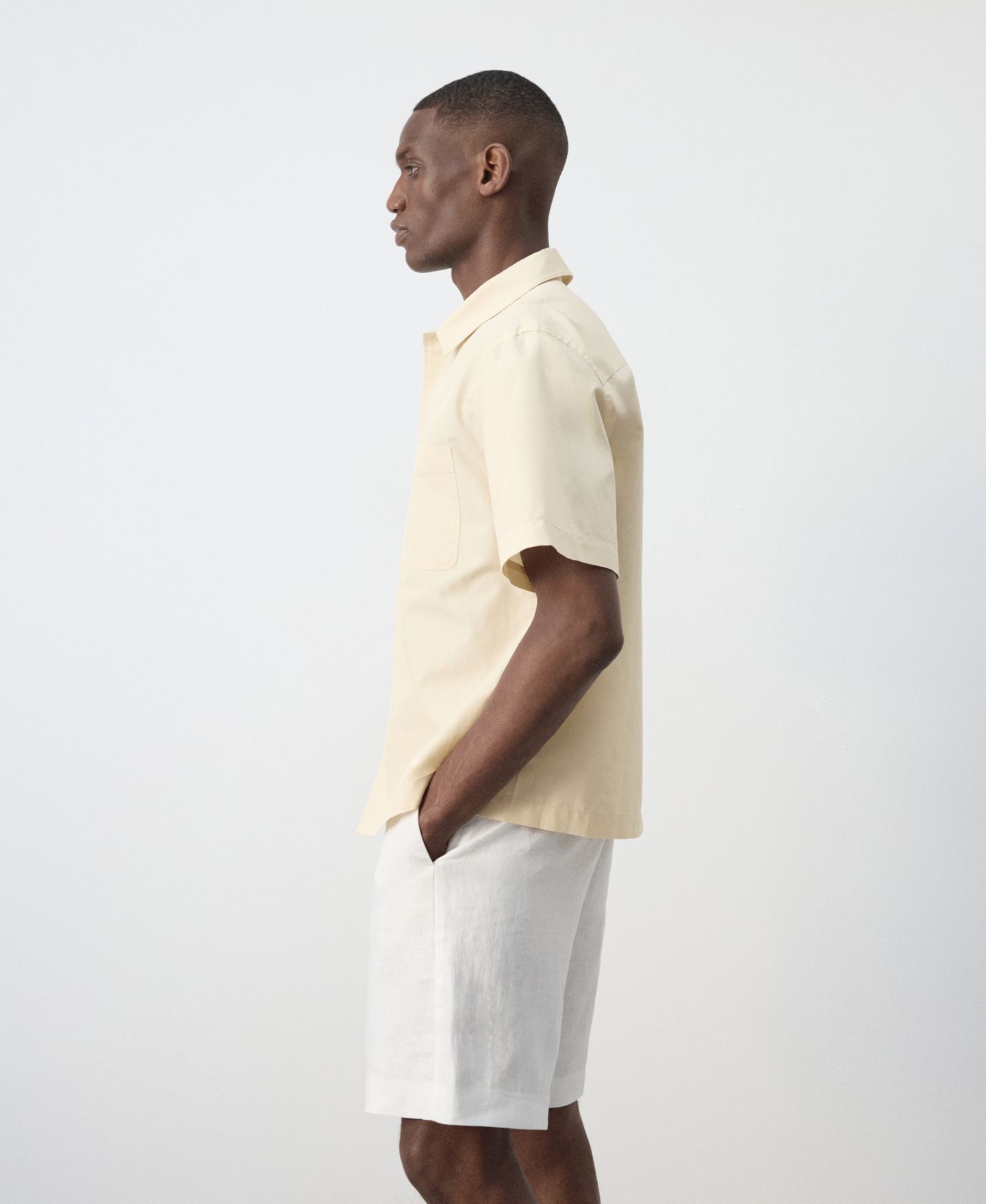 Мужская рубашка MANGO Regular-Fit Cotton-Linen-Blend, цвет: Ванильный — фото 4