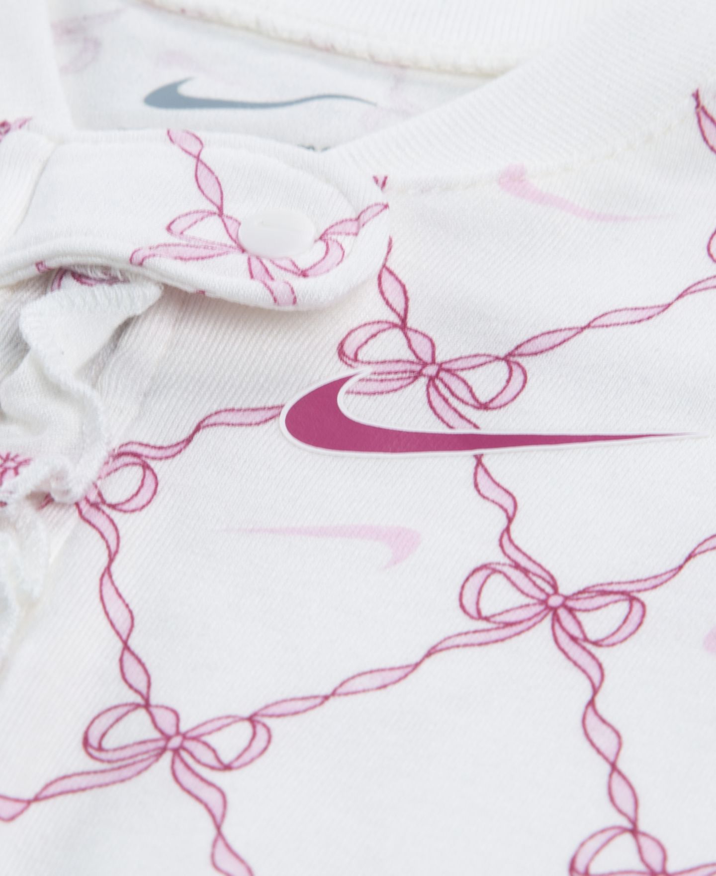 Детский комбинезон с ножками Nike Readyset Grow для девочки, цвет: Молочный / Свекольный — фото 3