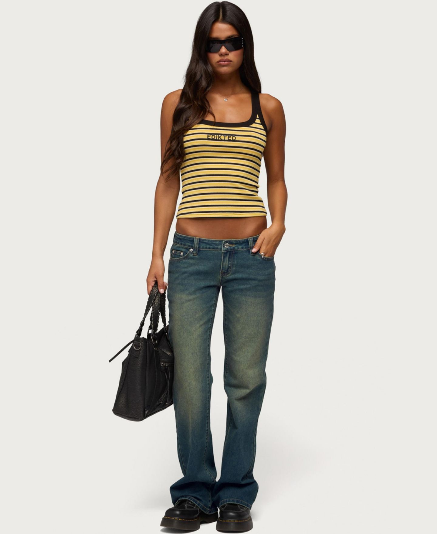 Женские джинсы Edikted Moonie Low-Rise Bootcut Stretchy Denim, цвет: Синий потёртый — фото 5