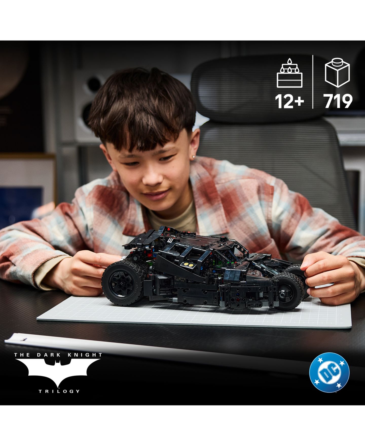 Детские конструкторы LEGO® Technic Batmobile Tumbler Building Toy 42239, 719 Pieces — фото 4
