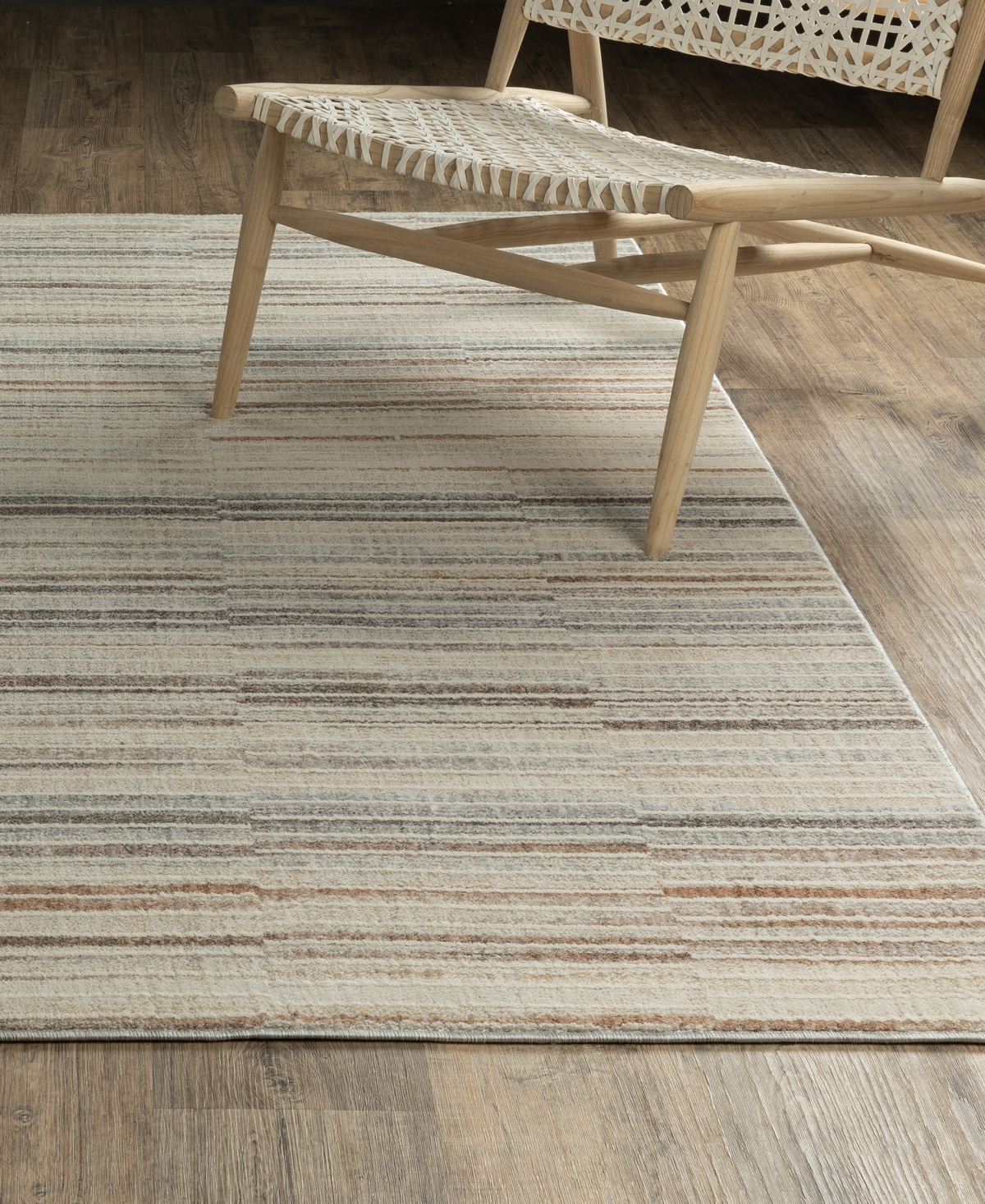 Oriental Weavers Oliver OLV06 6'7"x9'6" Area Rug