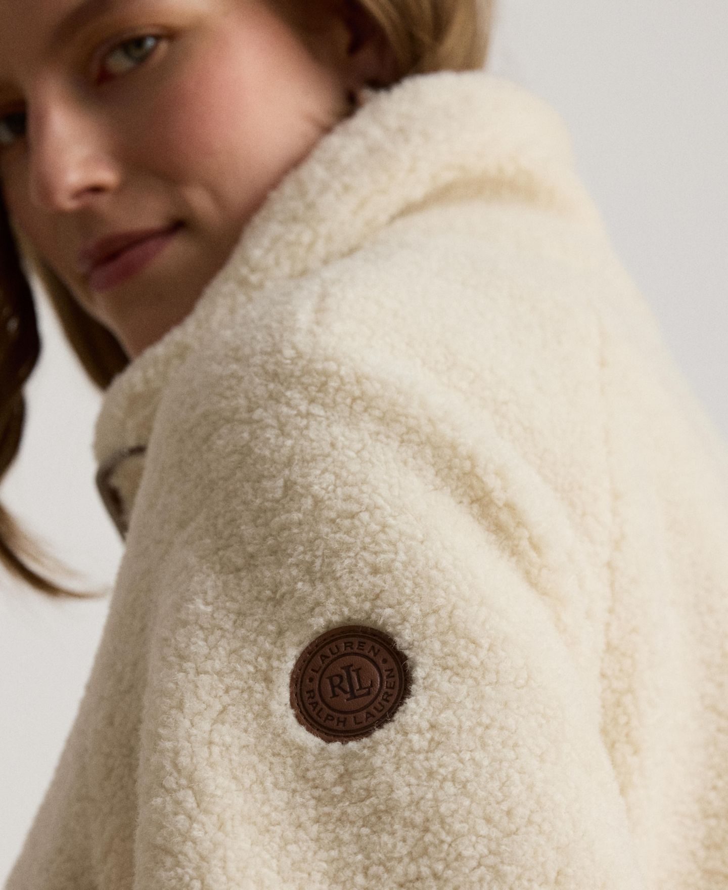 Женская куртка Lauren Ralph Lauren Sherpa Puffer, цвет: Кремовый — фото 4