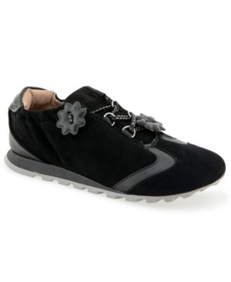 Women's Noel Round Toe Sneakers