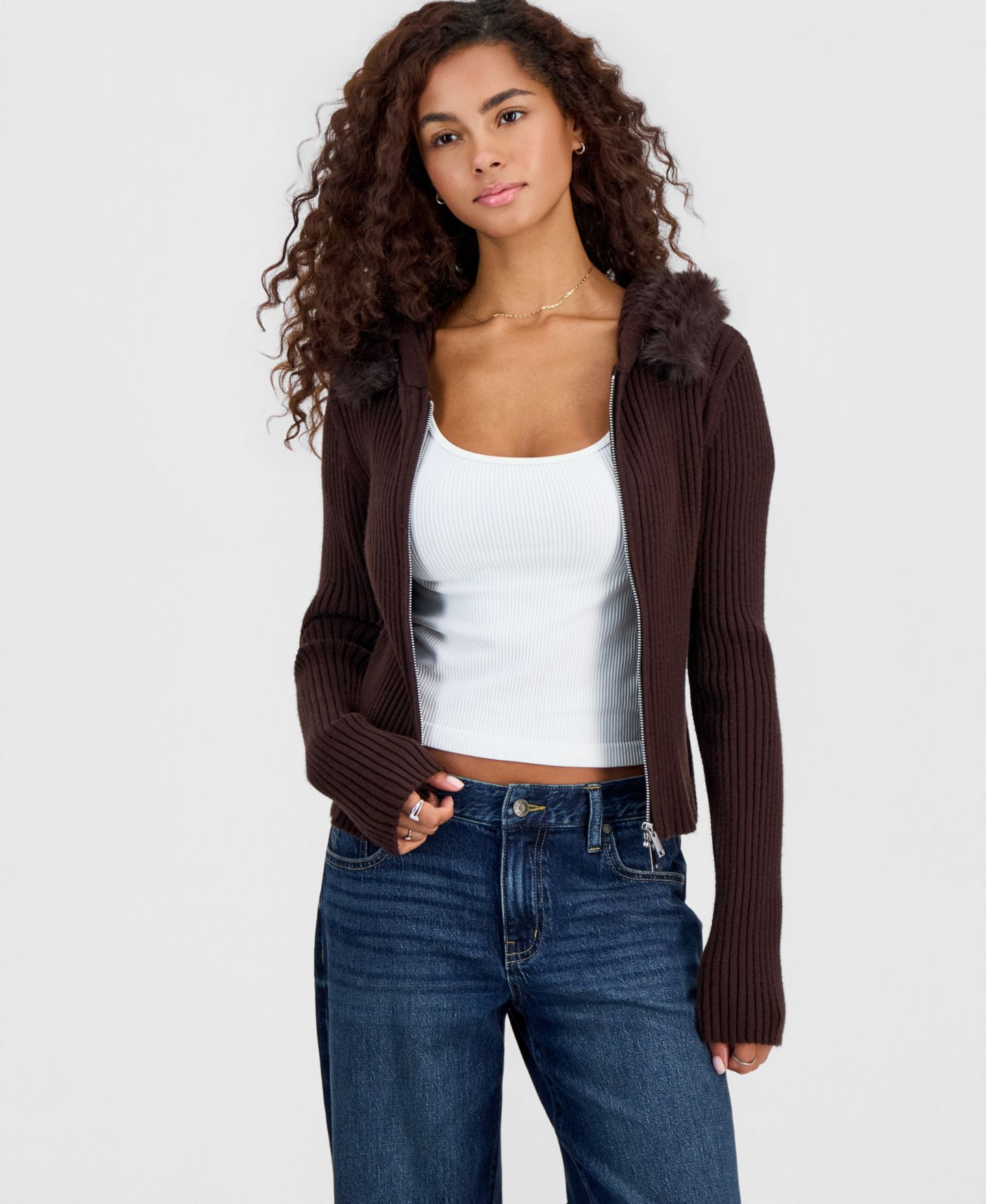 Женский кардиган Madden Girl Juniors' Full-Zip Hooded Faux Fur Trim, цвет: Шоколадный коричневый — фото 2