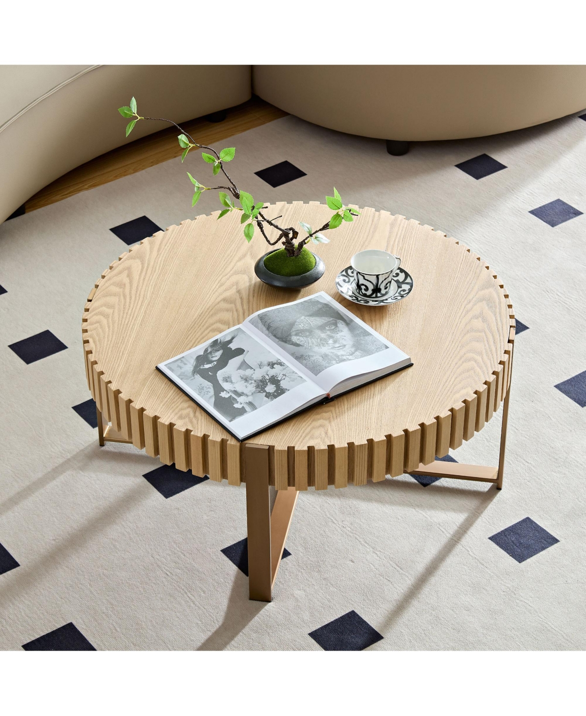 flynama 31.5" Round Drum Coffee Table Mdf Metal Pedestal Base Modern Natural Ash Accent Table