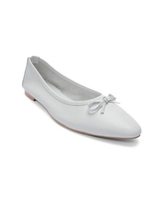 Forever and Always Shoes Women's Umiel Leather Bow Ballet Flat