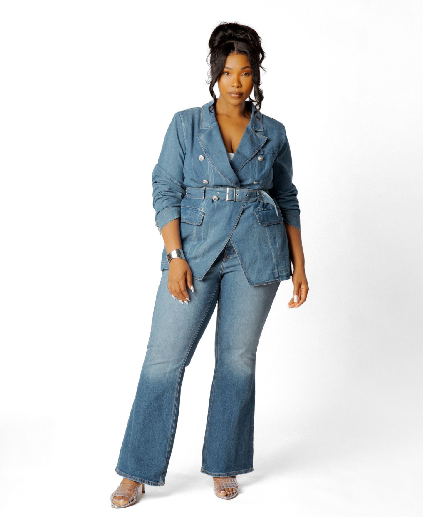 Женский пиджак Buxom Couture Plus Size Belted Denim Blazer, цвет: Джинсовый синий — фото 2