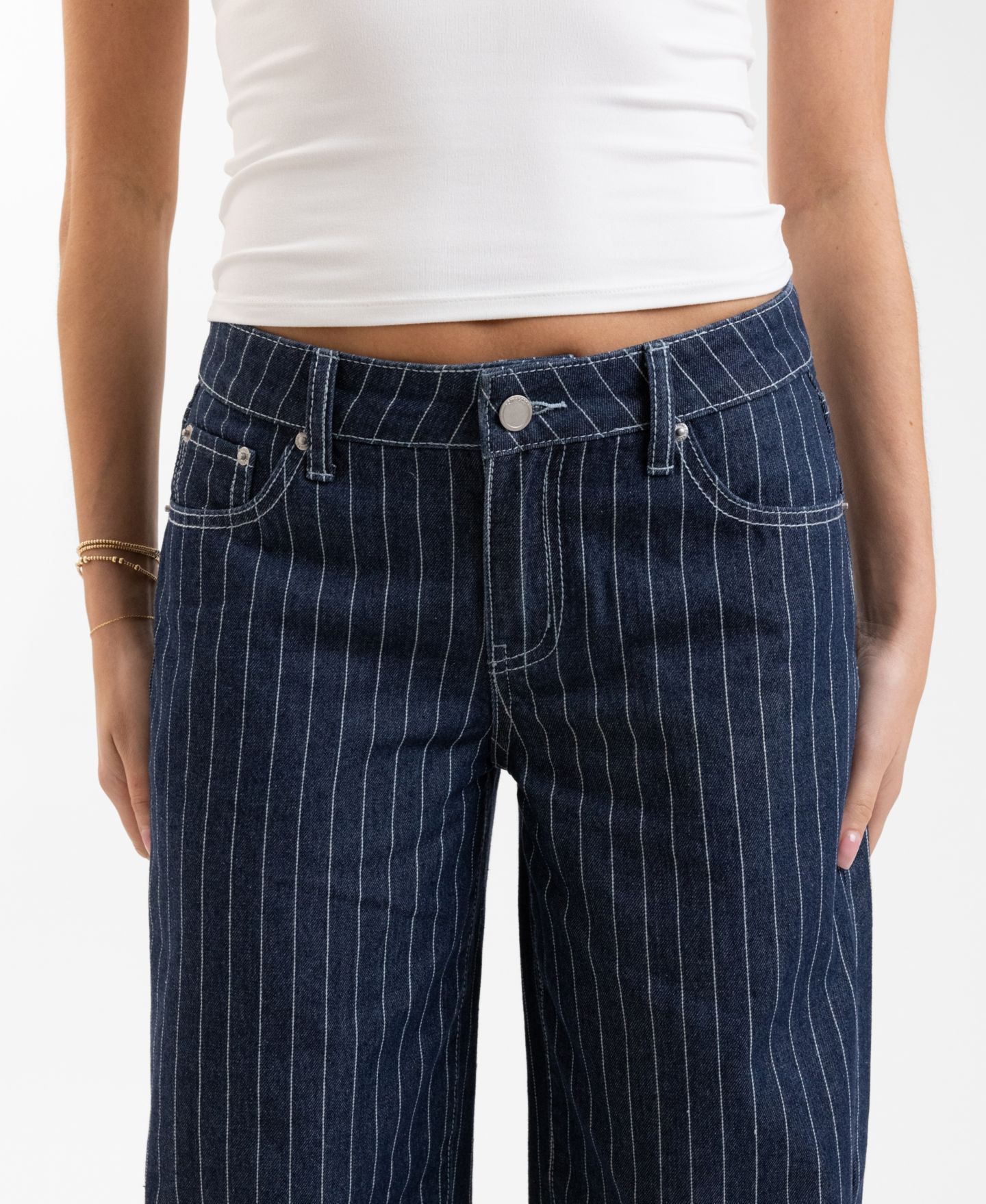 Женские джинсы EM+CASS EM + Cass Juniors' Wide Leg Pinstripe, цвет: Тёмная варка — фото 5