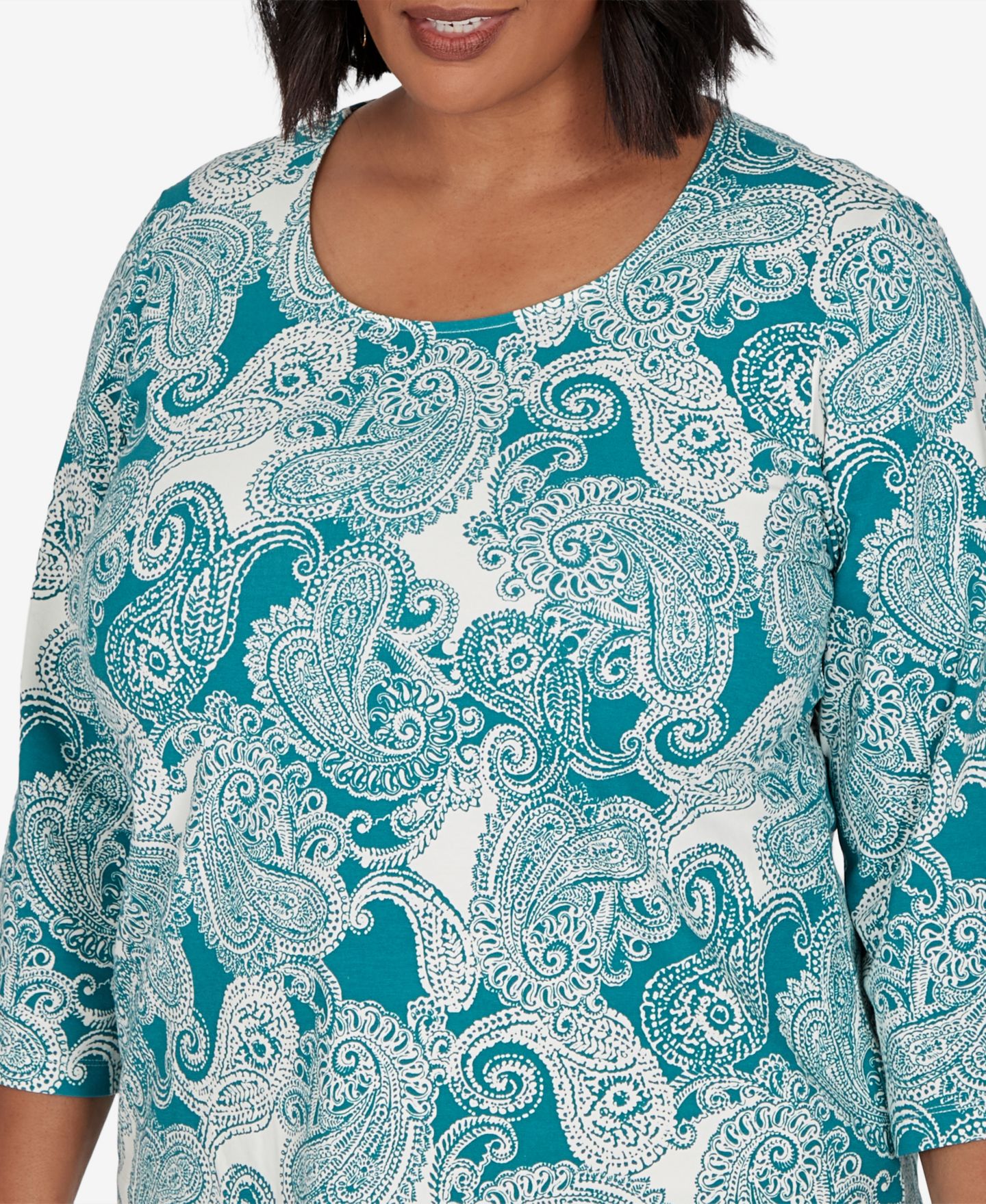 Женская футболка HEARTS OF PALM Plus Size Stamped Paisley 3/4-Sleeve Scoop Neck, цвет: Бирюзовый разноцветный — фото 4