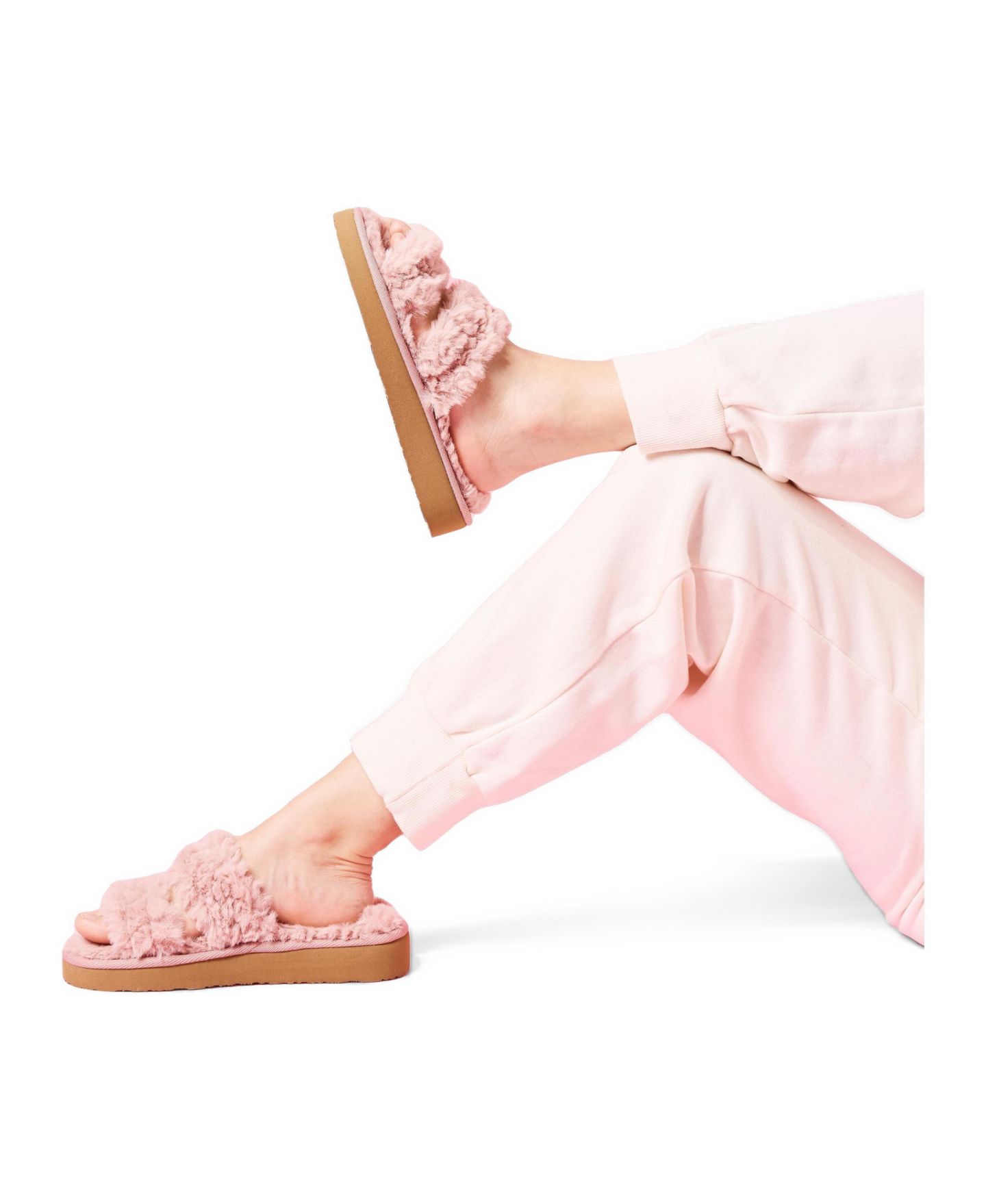 Женские тапочки Minnetonka Teddy Two Band Faux Fur Slippers, цвет: Пудровый — фото 3