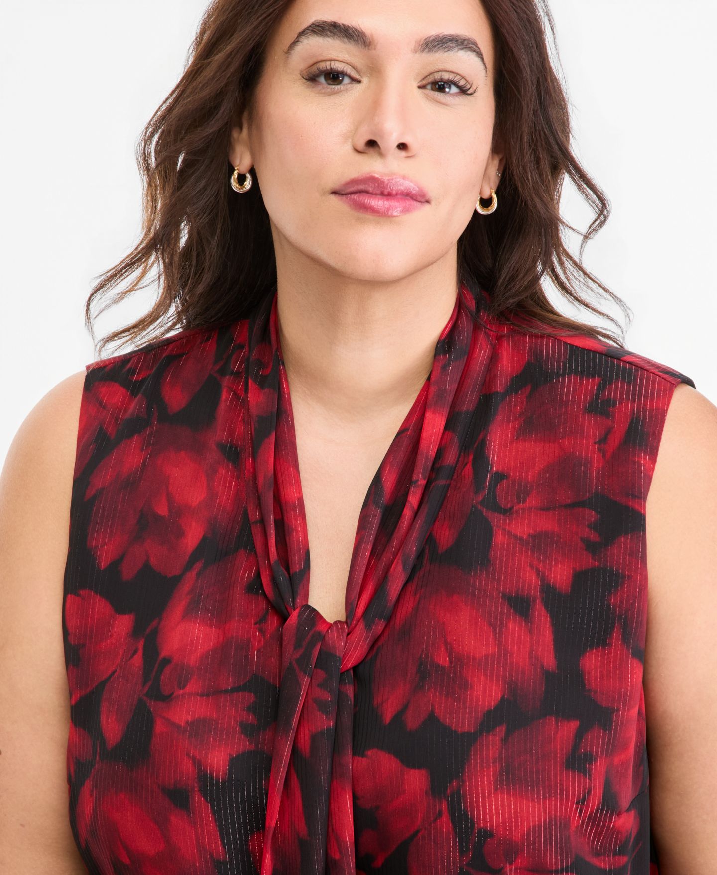Женская блузка Kasper Plus Size Tie-Front Floral-Print Sleeveless, цвет: Чёрный разноцветный — фото 2