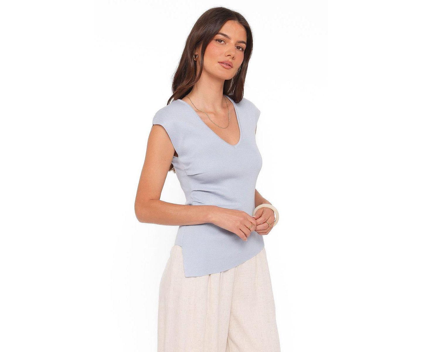 Женский топ Petal and Pup Tori V-Neck Short-Sleeve Asymmetrical-Hem, цвет: Светлый синий — фото 2
