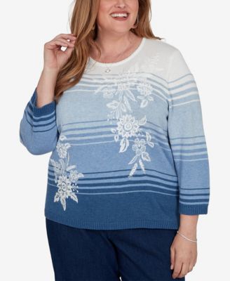 Plus Size Floral Embroidery 3/4-Length Crewneck Pullover Sweater