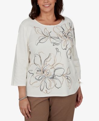 Plus Size Floral 3/4-Sleeve Top