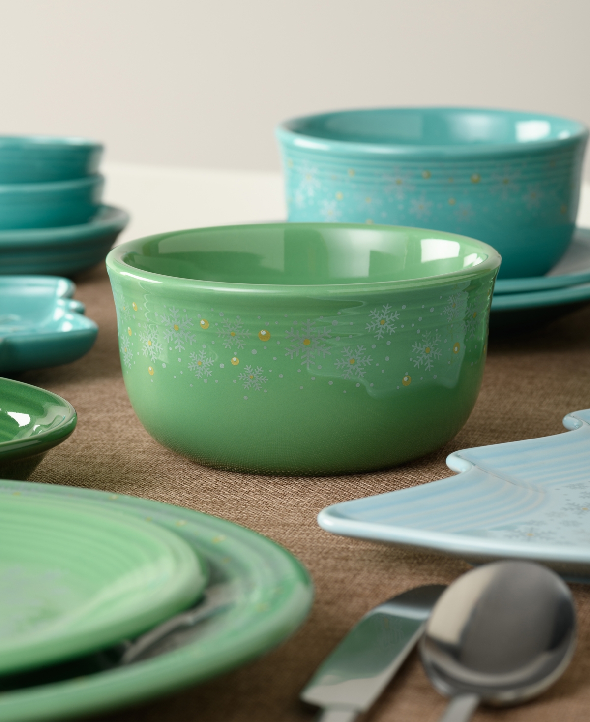 Fiesta Meadow Snowflakes 28 oz. Gusto Bowl, Exclusively at Macy's