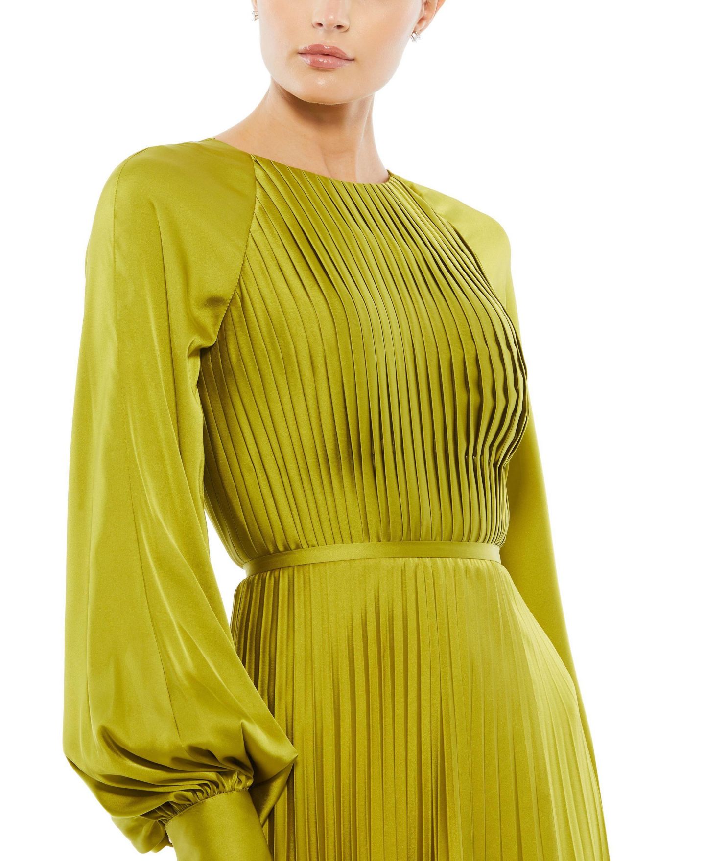 Женское платье Mac Duggal Pleated High Neck Raglan Long Sleeve Side Slit Gown, цвет: Зелёный — фото 5