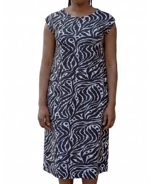 Женское платье Universal Standard Plus Size Divine Jersey V-Neck A-Line Midi, цвет: Чёрный с принтом
