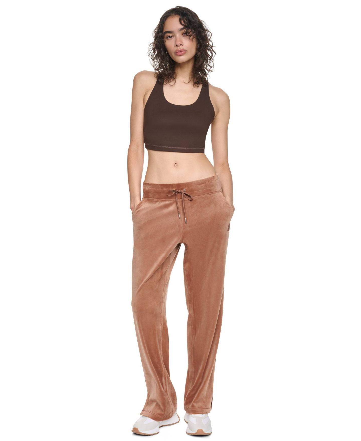 Женские брюки DKNY Sport Mid-Rise Super-Soft Velour Wide-Leg Track Pants, цвет: Чёрный — фото 9