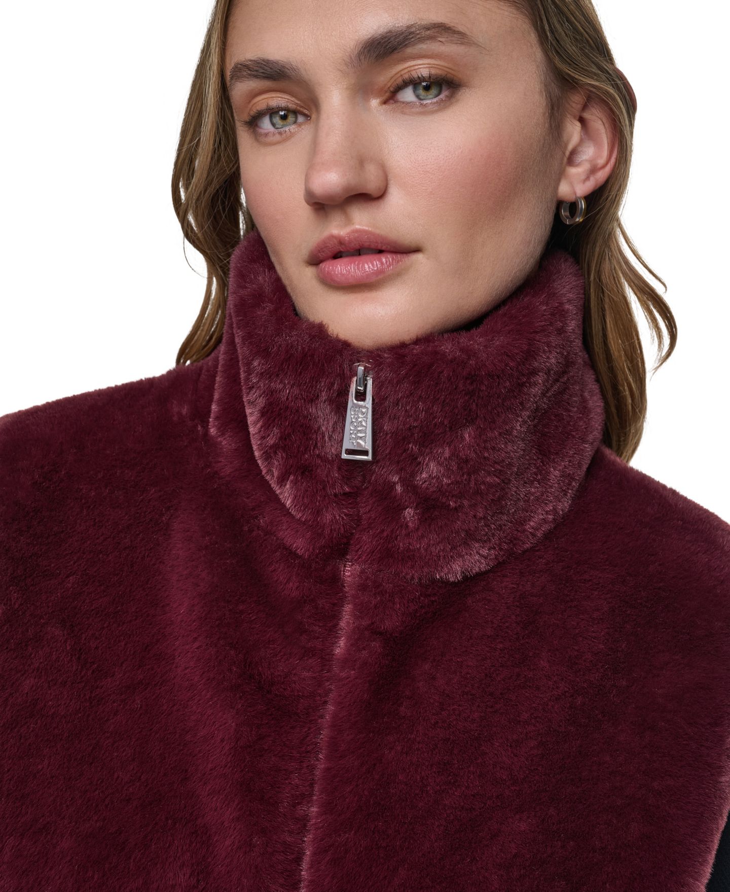 Женский жилет DKNY Sport Mock-Neck Ribbed-Knit Hem Faux Fur Vest, цвет: Чёрный — фото 12