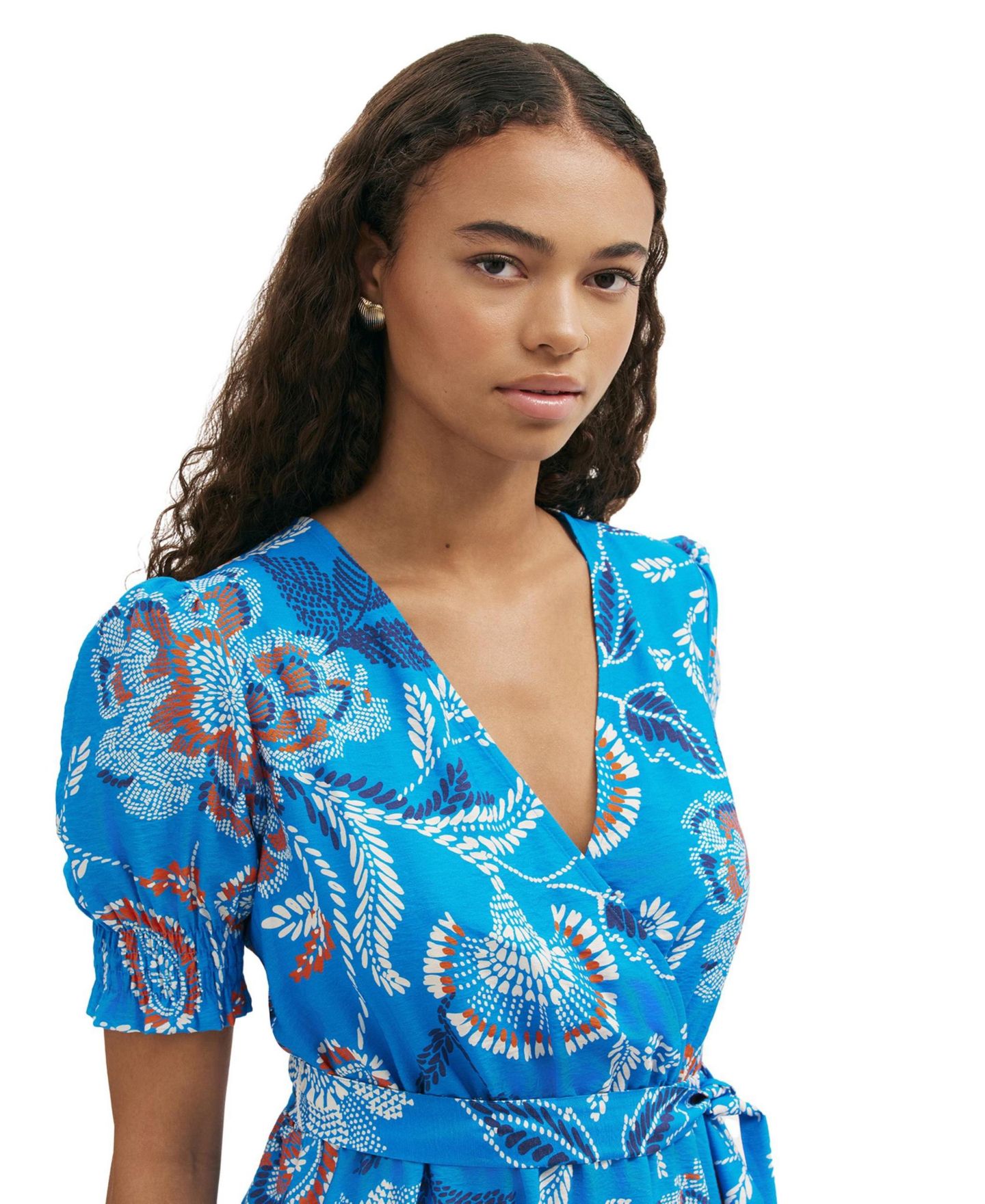 Женское платье Finery London Nicoleta Floral-Print Short-Sleeve Midi, цвет: Синий с принтом — фото 4
