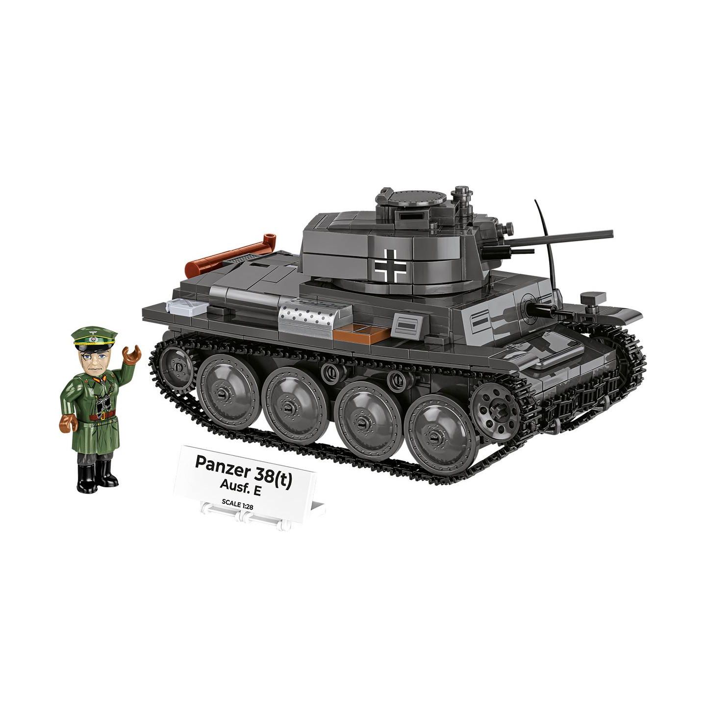 Детский конструктор COBI Historical Collection Wwii Panzer 38(t) / Lt Vz. 38 2-in-1 690-Piece Building Set, Ages 9+ — фото 3