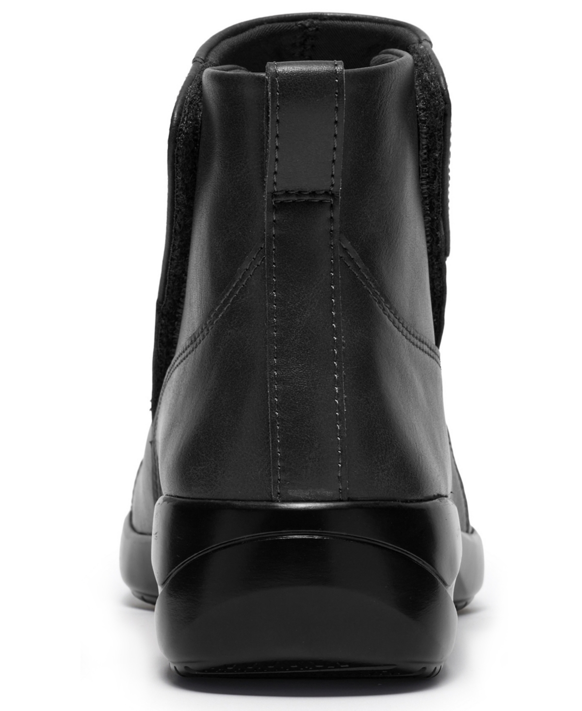 Clarks Women's Kaetlyn Flow Round Toe Booties