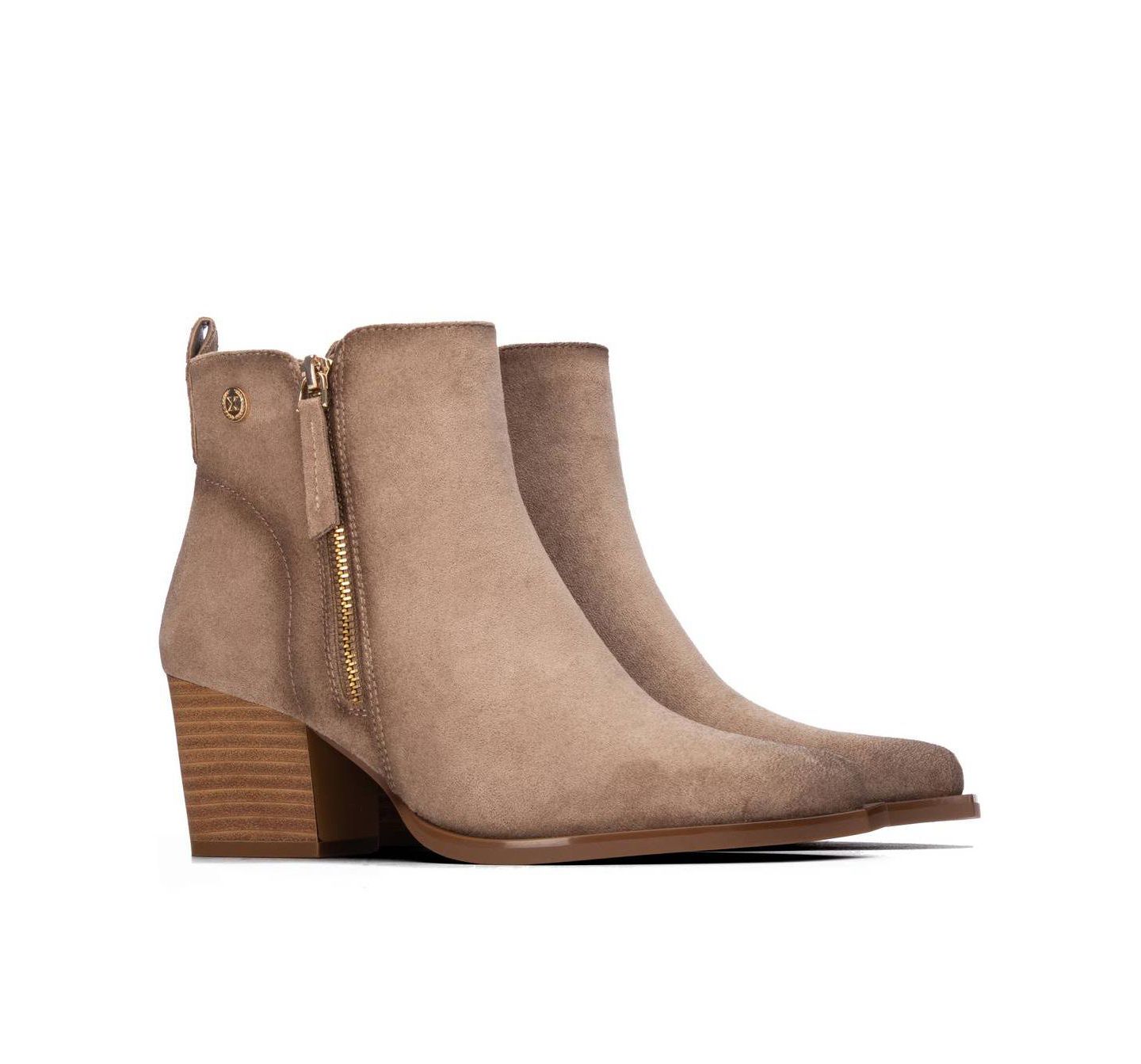 Женские ботинки XTI Block Heel Suede Ankle Booties, цвет: Бежевый — фото 4