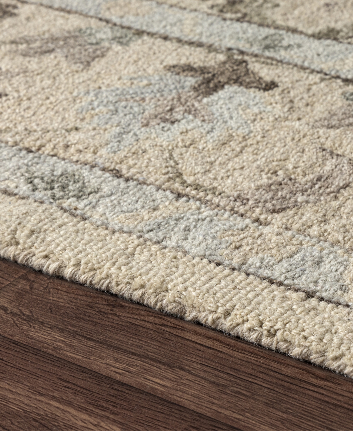 Lr Home Caradoc Amb-106 5'9" x 8'9" Area Rug