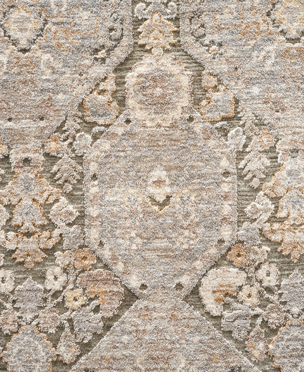 Lr Home Garza Vio-133 4' x 6' Area Rug