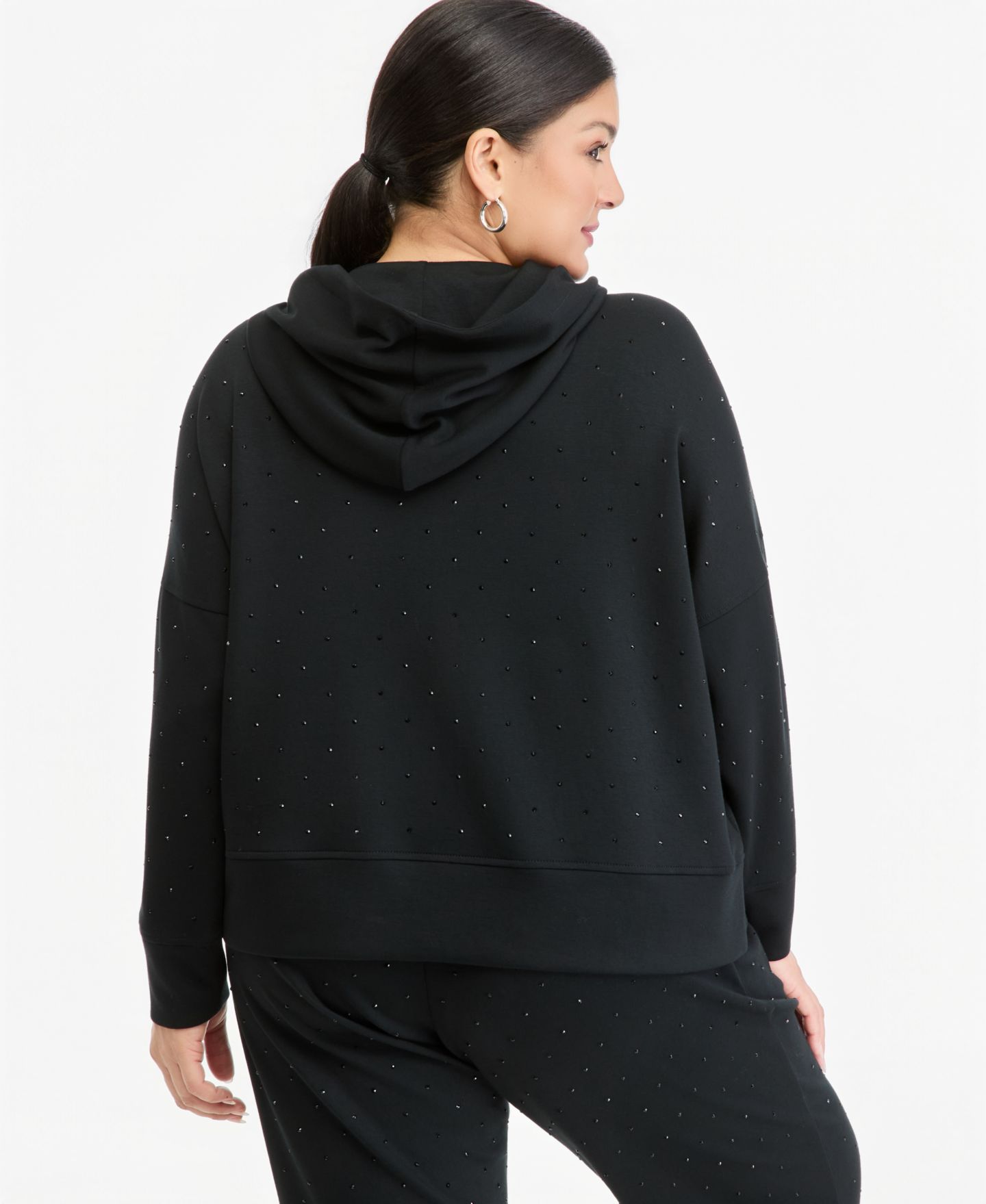 Женское худи I.N.C. International Concepts Plus Size Studded Pullover, цвет: Глубокий чёрный — фото 2