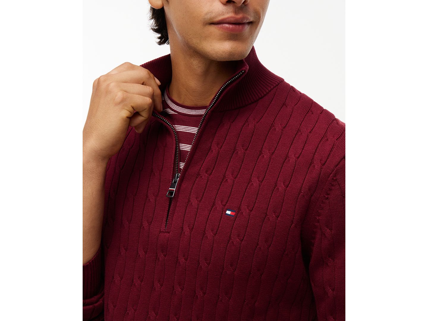 Мужской свитер Tommy Hilfiger Long-Sleeve Cable Knit Quarter-Zip, цвет: Бордовый — фото 3