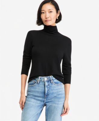 Women's Fitted Featherweight Turtleneck Sweater