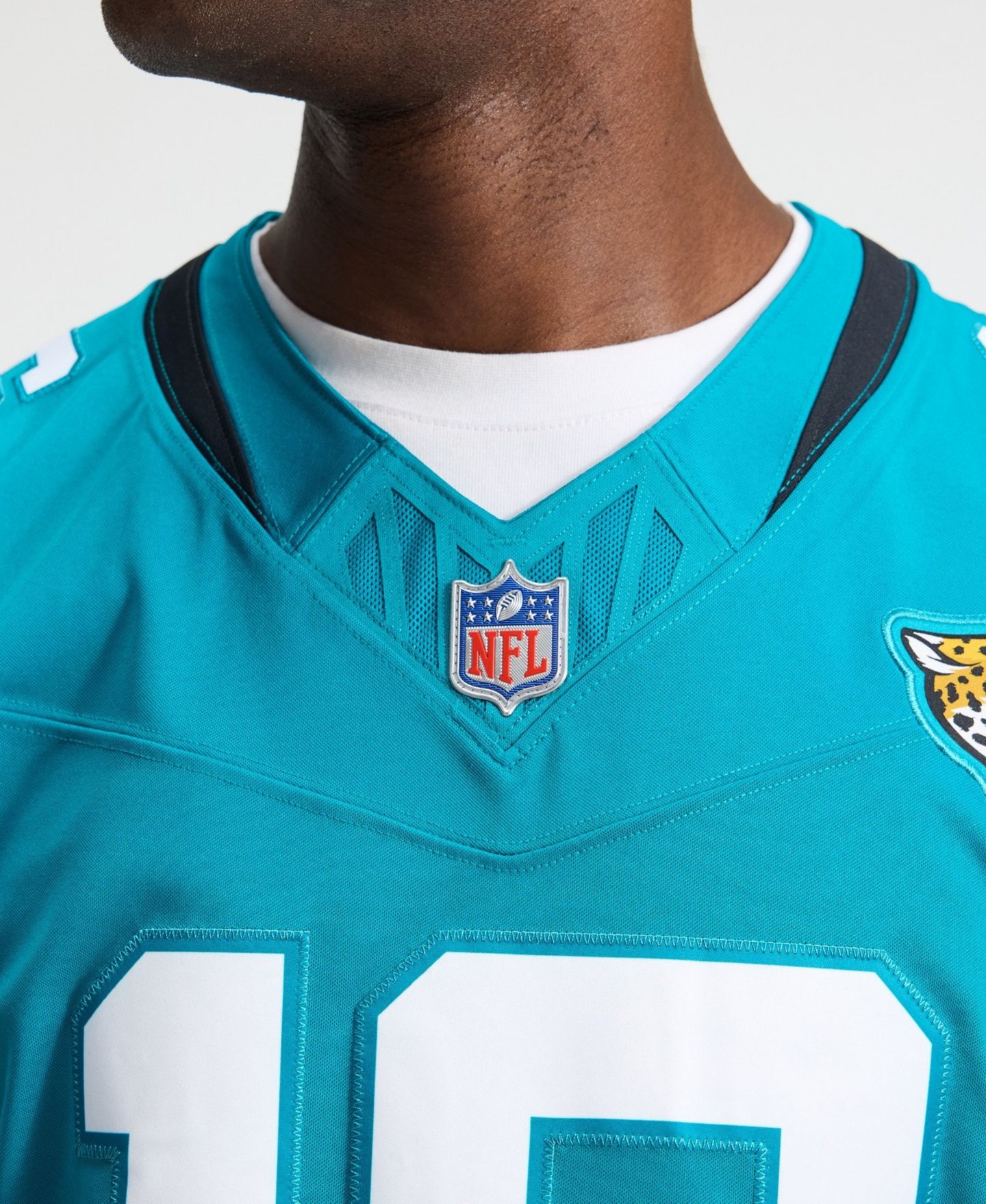 Мужской топ Nike Trevor Lawrence Teal Jacksonville Jaguars Vapor F.U.S.E. Stitched Limited Jersey — фото 4
