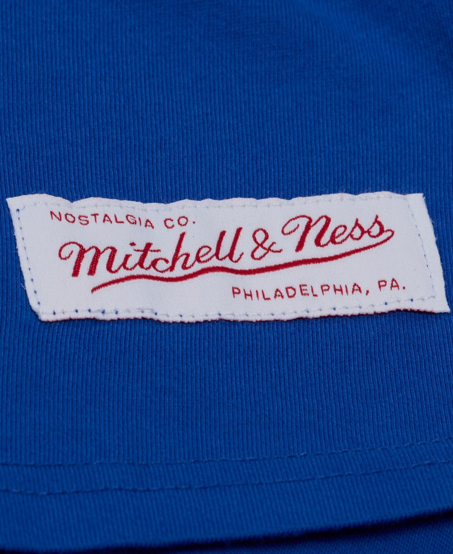 Мужская футболка Mitchell & Ness Royal Denver Broncos Core Essentials Micro Logo — фото 3